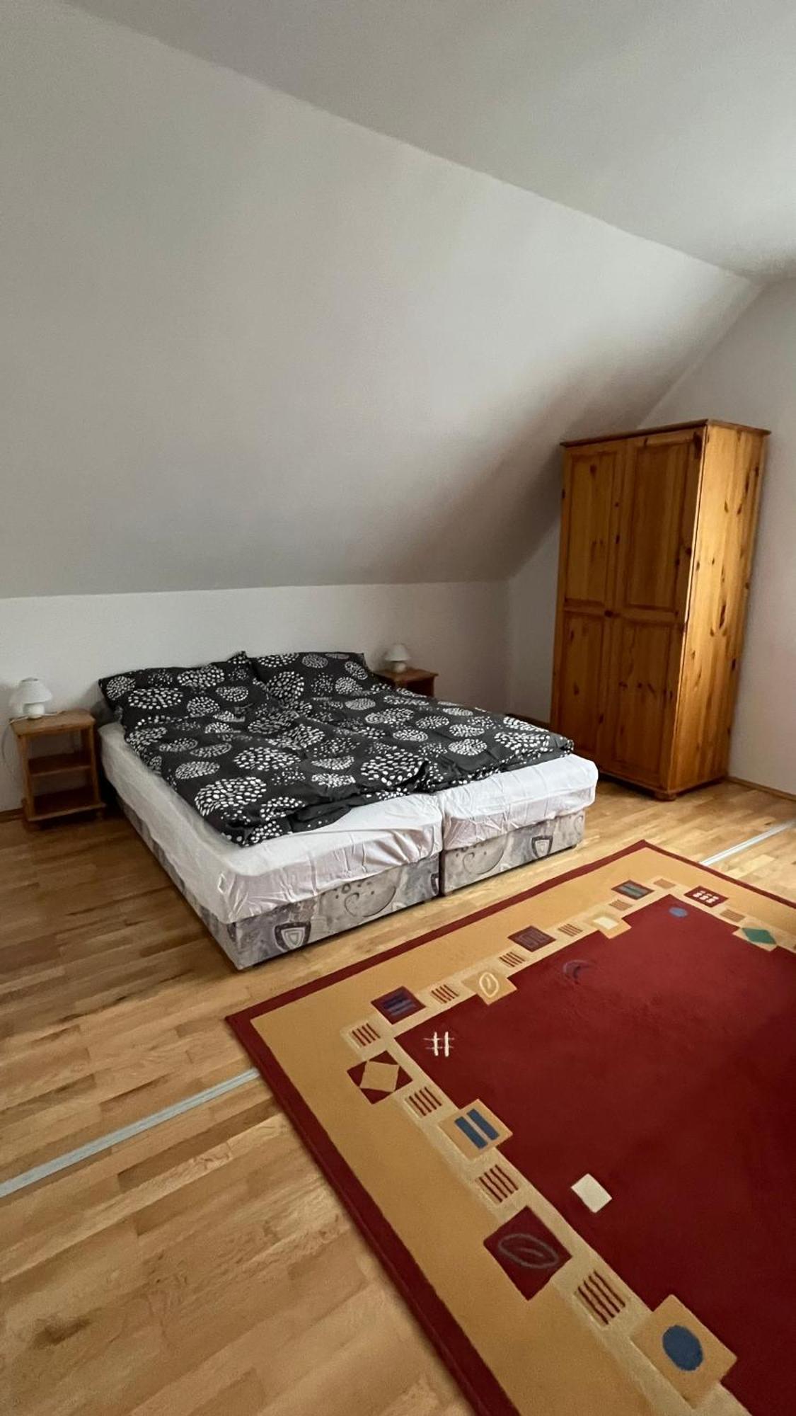 Boezsi Apartman Sárvár Exteriér fotografie